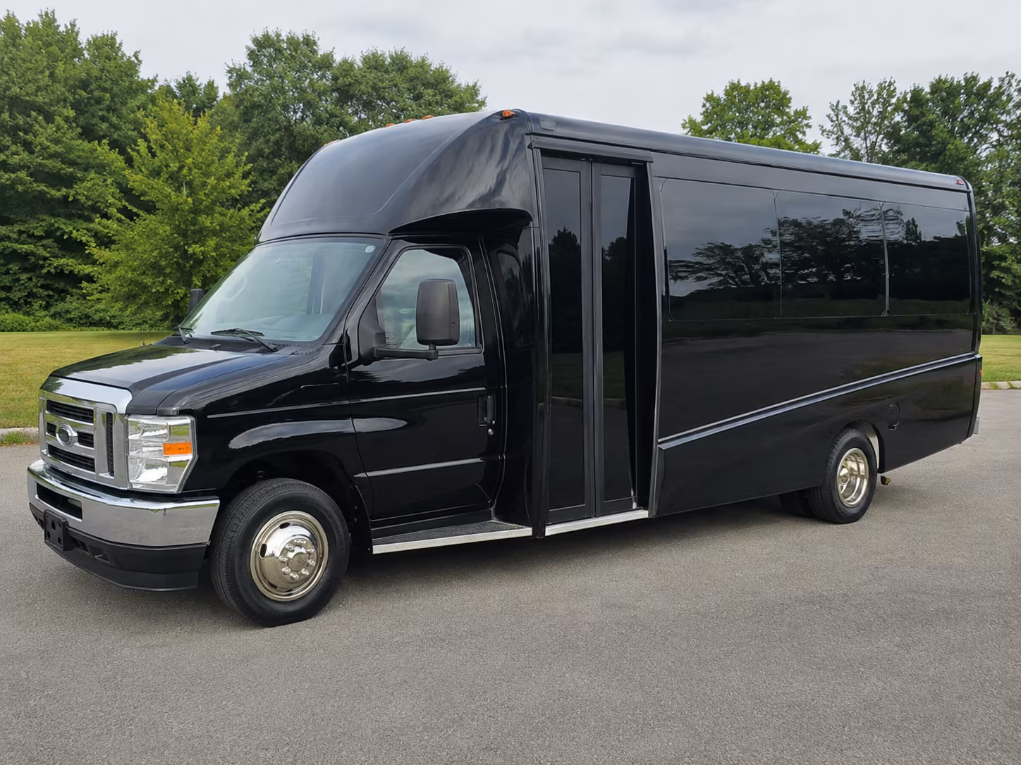 biloxi sporting event transportation onboard seating