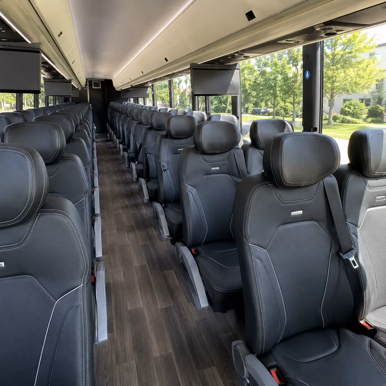 groups coming in from new orleans mobile and hattiesburg love a concert charter bus to biloxi