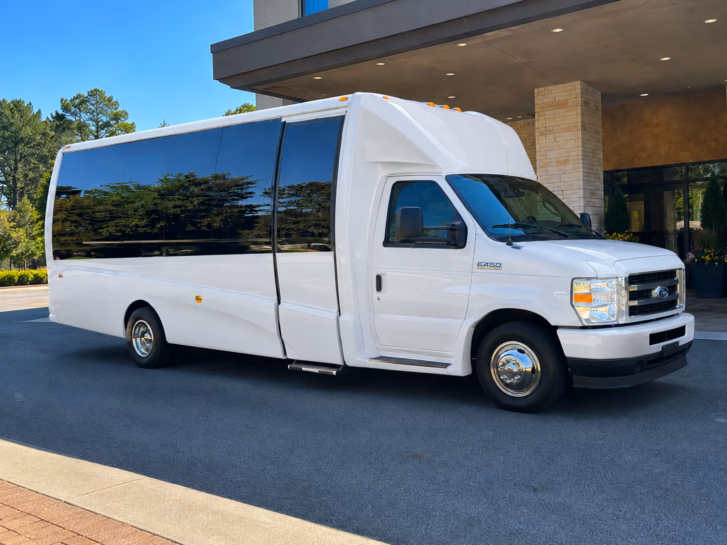 minibus rentals for smaller biloxi prom groups